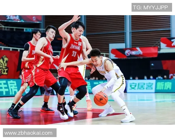 吴前的篮球之路：从青涩少年到CBA明星的成长历程与心路历程